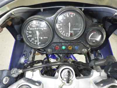 Yamaha FZR250
