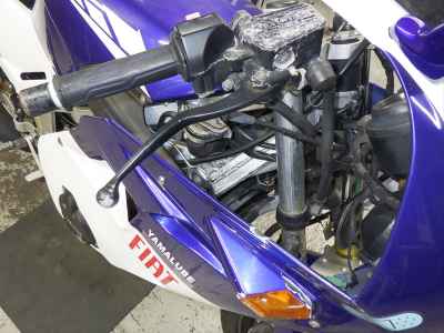 Yamaha FZR250