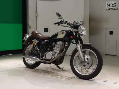 Yamaha SR400 2025