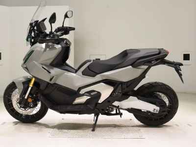 Honda X-Adv 750 2025
