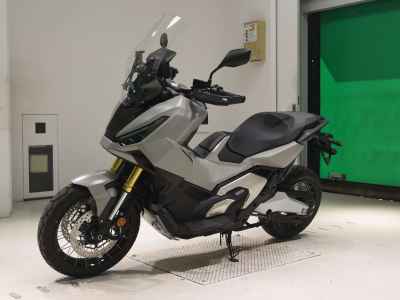 Honda X-Adv 750 2025