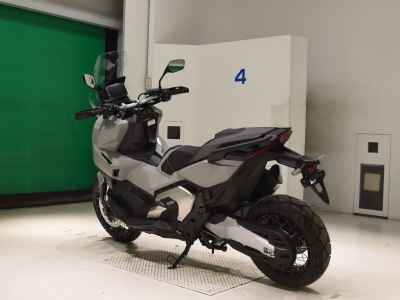 Honda X-Adv 750 2025