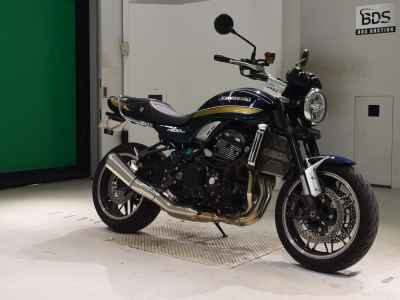 Kawasaki Z900RS 2023