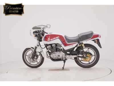 Suzuki GSX250E