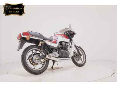 Suzuki GSX250E