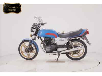 Honda CB400N 2025