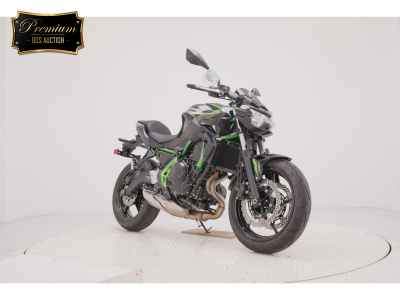 Kawasaki Z650 2025
