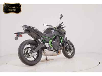 Kawasaki Z650 2025