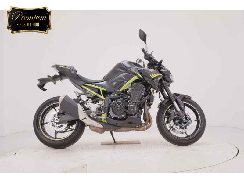 Kawasaki Z900 2021