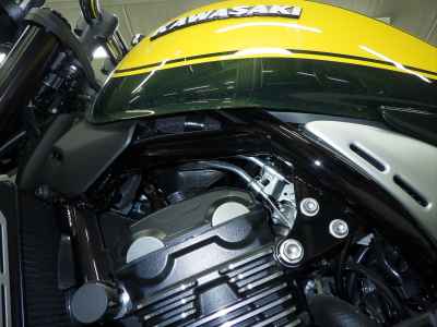 Kawasaki Z900RS 2024