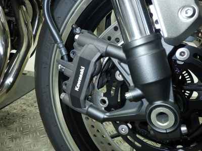 Kawasaki Z900RS 2024