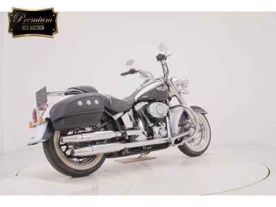 Harley-Davidson Deluxe FLSTN1580 2008