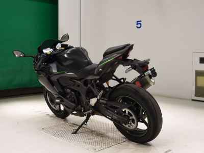 Kawasaki Ninja ZX-4R SE 2024