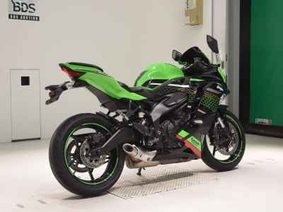 Kawasaki Ninja ZX-25R 2021