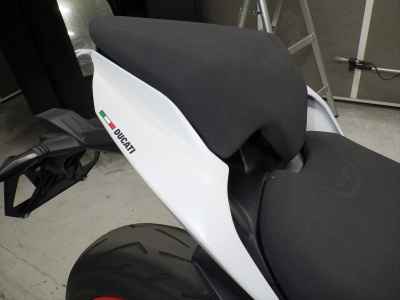 Ducati Panigale V2 2021