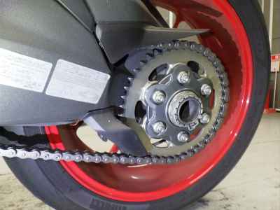 Ducati Panigale V2 2021