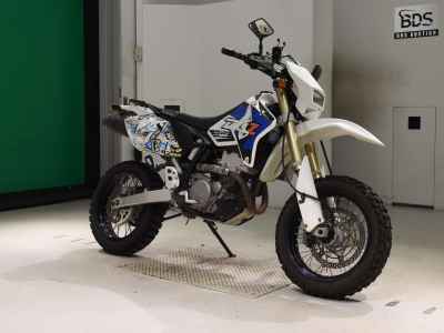 Suzuki DR-Z400SM 2011