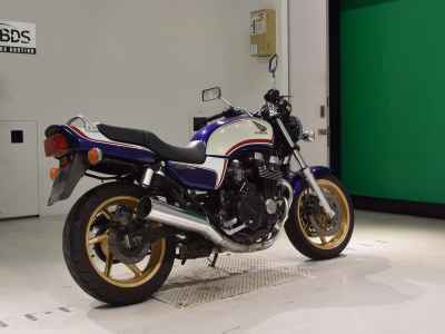 Honda CB750 2005
