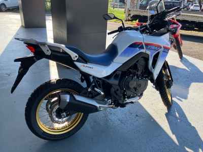 Honda Transalp 750 2023