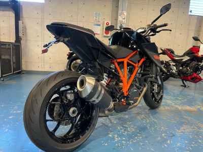 KTM 1290 Super Duke 2015