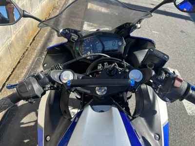 Yamaha YZF-R3 2015