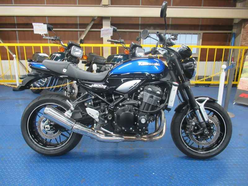 Kawasaki Z900RS 2023