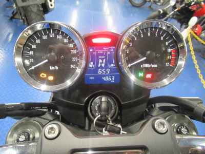 Kawasaki Z900RS 2023
