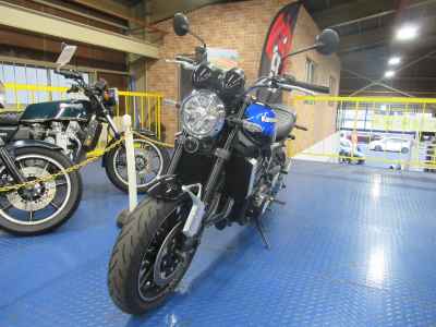 Kawasaki Z900RS 2023