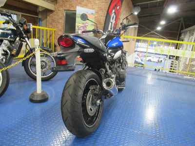 Kawasaki Z900RS 2023