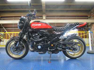 Kawasaki Z900RS 2023