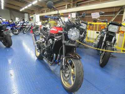 Kawasaki Z900RS 2023