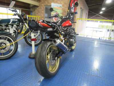 Kawasaki Z900RS 2023