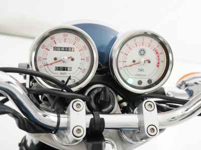 Yamaha SR400 2021