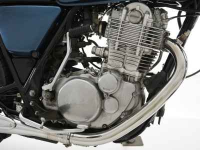 Yamaha SR400 2021