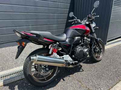 Honda CB400SFV 2015