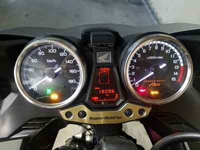 Honda CB400SFV 2017