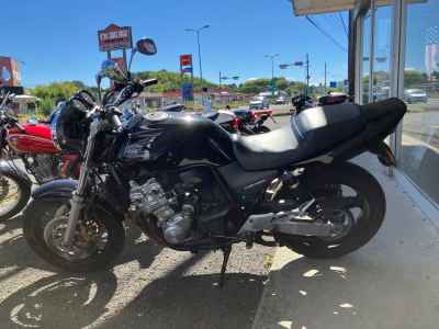 Honda CB400SF 2025