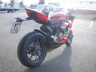 Ducati Panigale V2 2024