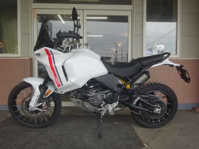 Ducati DesertX 2023