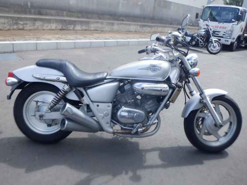 Honda V- Twin Magna
