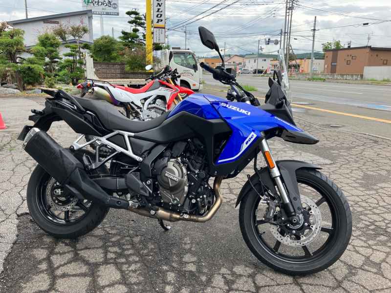 Suzuki V-Strom 800 2023