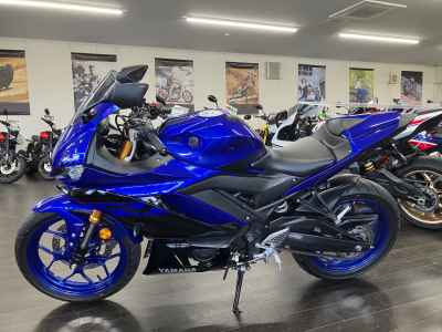 Yamaha YZF-R25