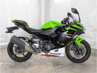 Kawasaki Ninja 400 2021