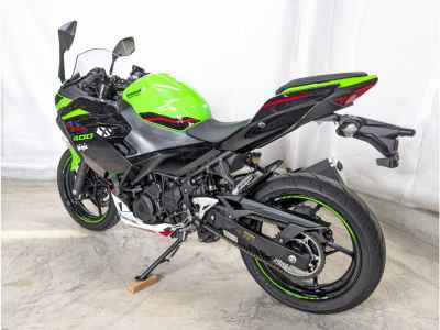 Kawasaki Ninja 400 2021