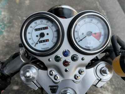 Triumph Thruxton 900 2006