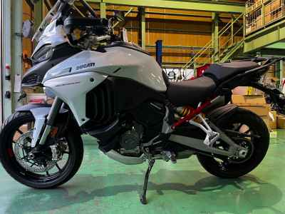 Ducati Multistrada V4 2025