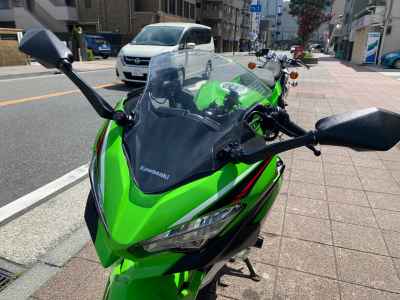 Kawasaki Ninja 400 KRT Edition 2022