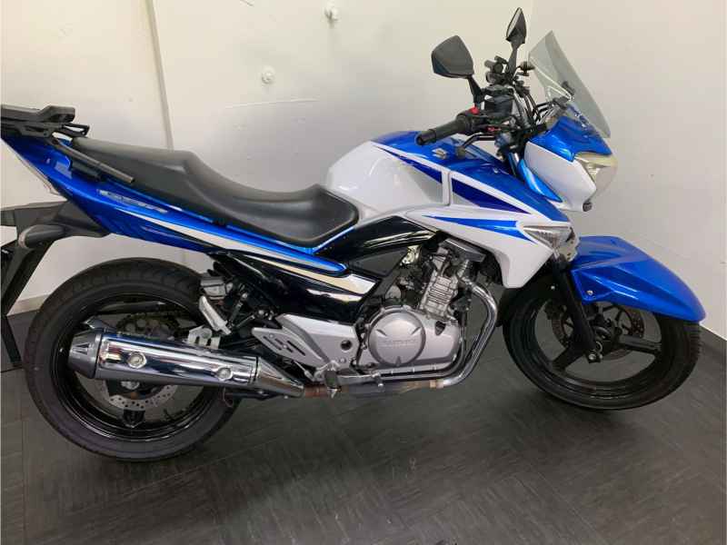 Suzuki GSR250