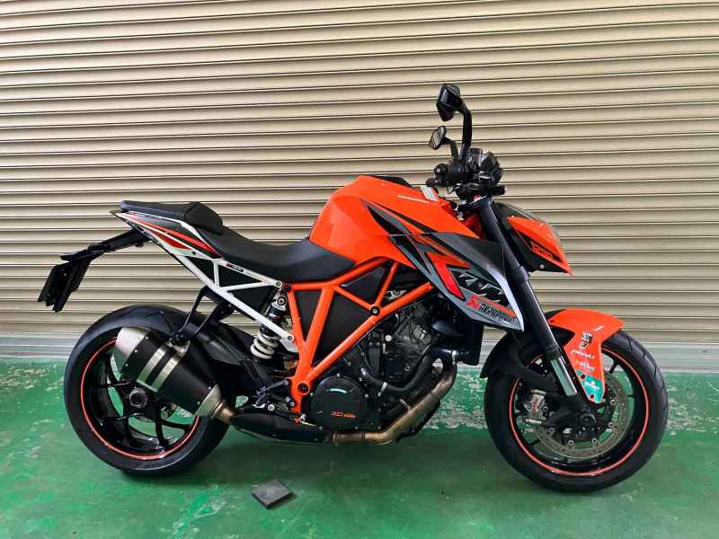 KTM 1290 Super Duke 2015