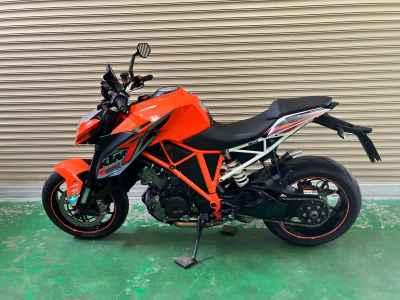KTM 1290 Super Duke 2015